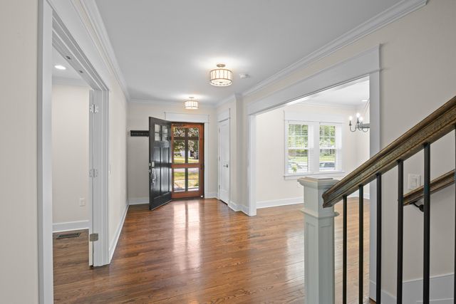 403 Chinoe Road, Lexington, KY 40502