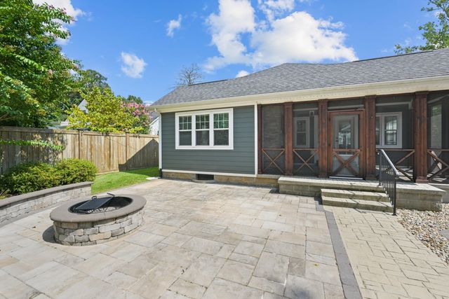 403 Chinoe Road, Lexington, KY 40502