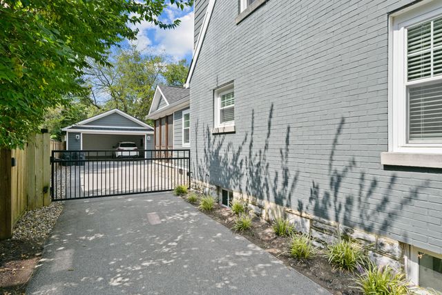 403 Chinoe Road, Lexington, KY 40502