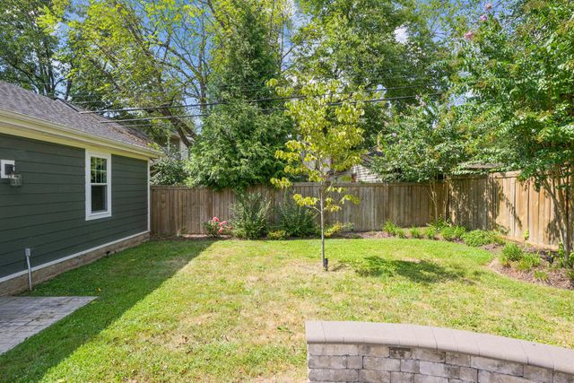 403 Chinoe Road, Lexington, KY 40502