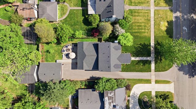 403 Chinoe Road, Lexington, KY 40502