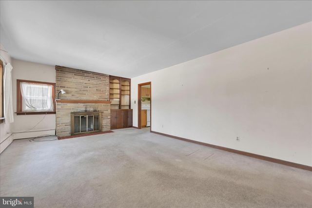 110 PINE BLVD, Orwigsburg, PA 17961