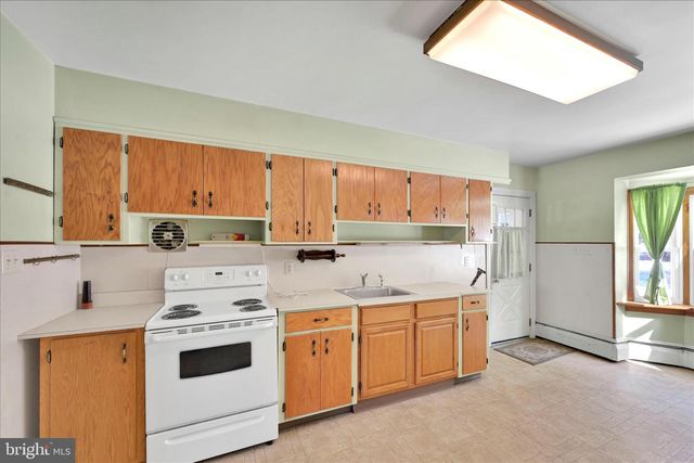 110 PINE BLVD, Orwigsburg, PA 17961