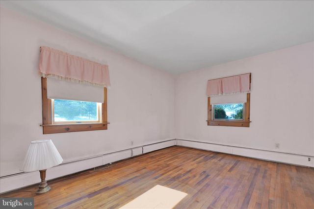 110 PINE BLVD, Orwigsburg, PA 17961