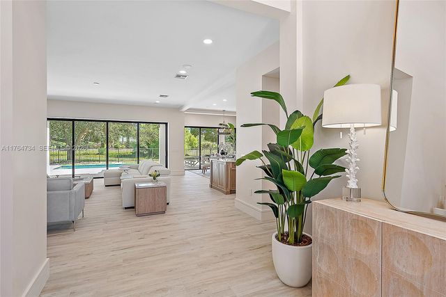 325 N Fairway, Tequesta, FL 33469
