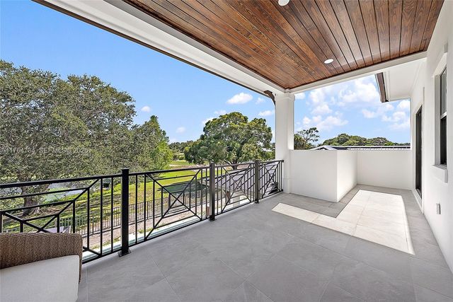 325 N Fairway, Tequesta, FL 33469