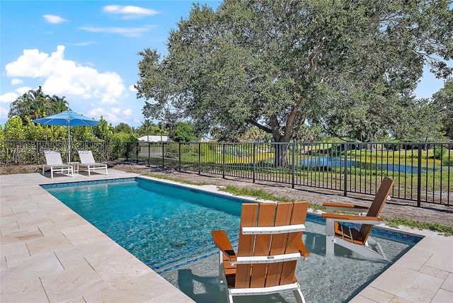 325 N Fairway, Tequesta, FL 33469