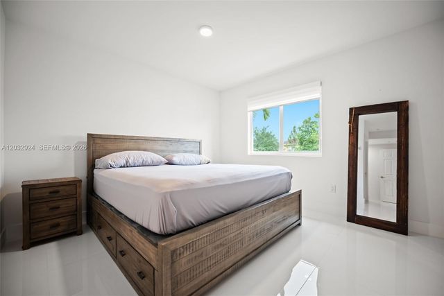 10950 NW 82nd Street 213, Doral, FL 33178