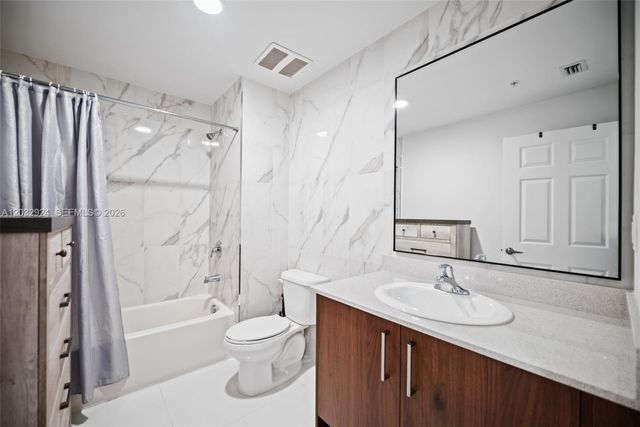 10950 NW 82nd Street 213, Doral, FL 33178