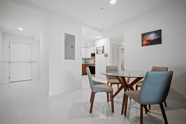 10950 NW 82nd Street 213, Doral, FL 33178