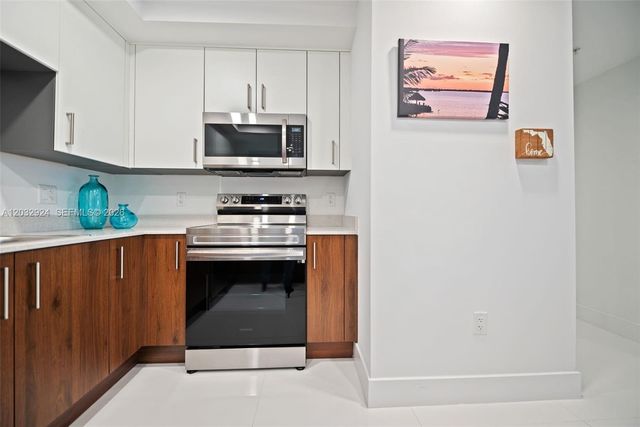 10950 NW 82nd Street 213, Doral, FL 33178