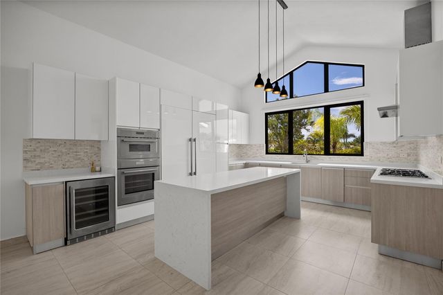 697 CAMINO DE LAS PLAYERAS, Dorado, PR 00646