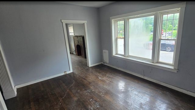 6355 S Racine Avenue, Chicago, IL 60636