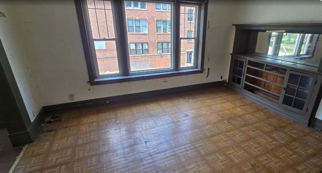 6355 S Racine Avenue, Chicago, IL 60636