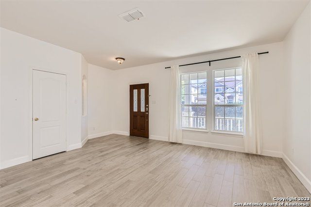 979 Calico, San Antonio, TX 78260