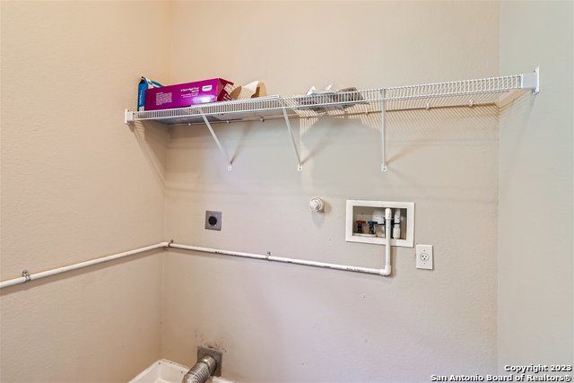 979 Calico, San Antonio, TX 78260