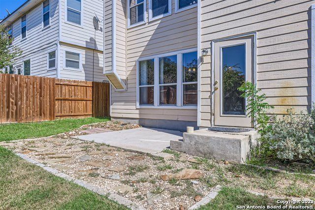 979 Calico, San Antonio, TX 78260