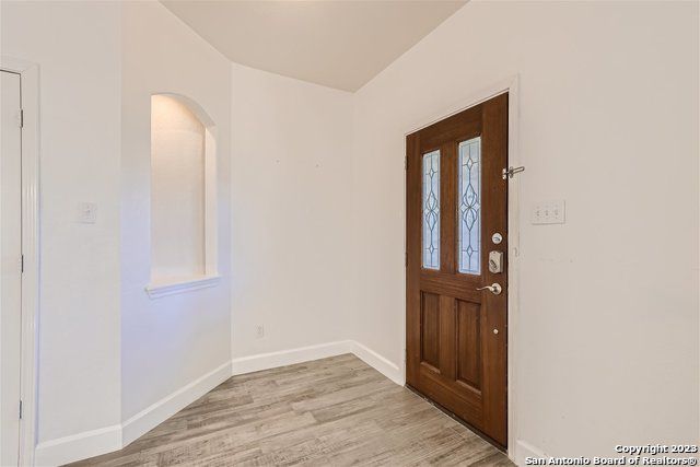 979 Calico, San Antonio, TX 78260