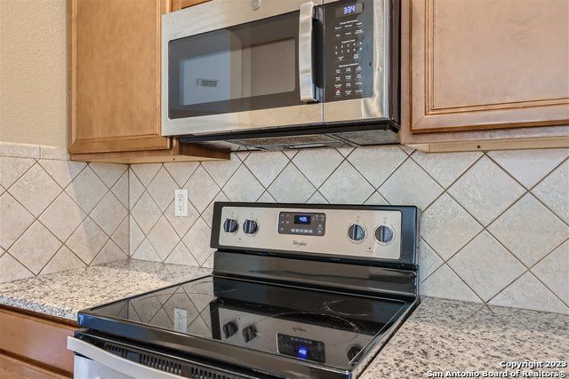 979 Calico, San Antonio, TX 78260