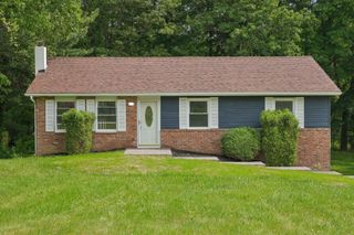 13 Sharon Drive, Highland, NY 12528
