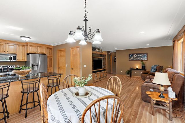 2823 Dunlap Lane SE, Rochester, MN 55904