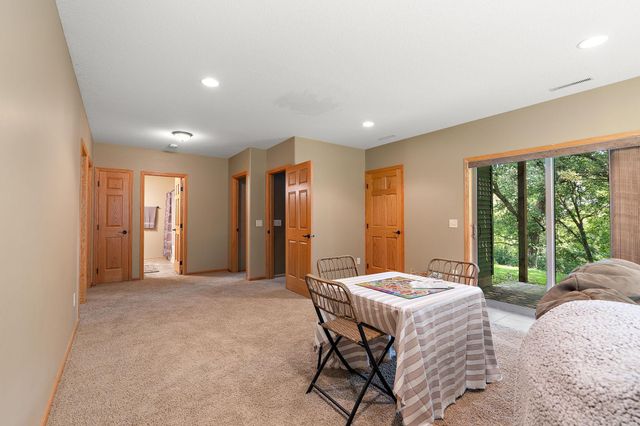 2823 Dunlap Lane SE, Rochester, MN 55904