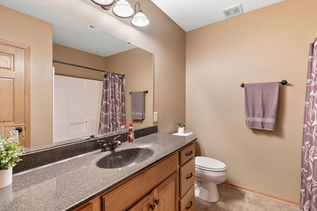 2823 Dunlap Lane SE, Rochester, MN 55904