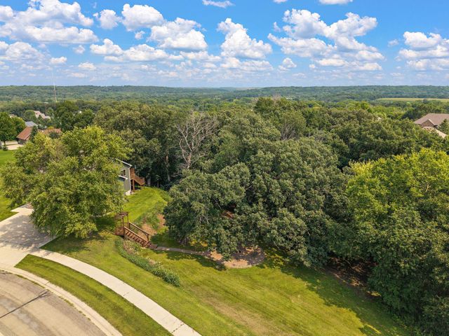 2823 Dunlap Lane SE, Rochester, MN 55904
