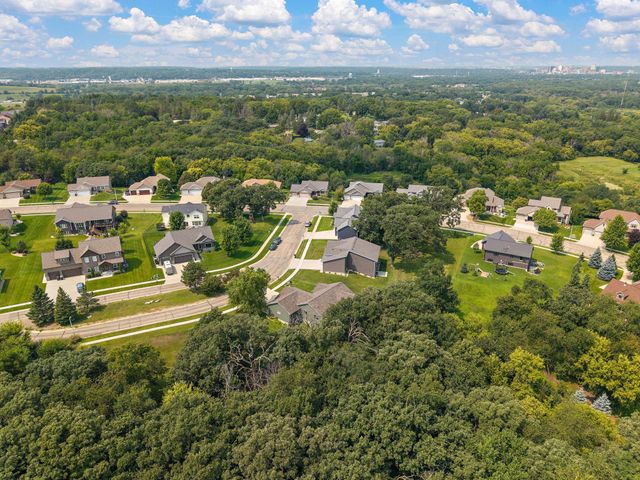 2823 Dunlap Lane SE, Rochester, MN 55904