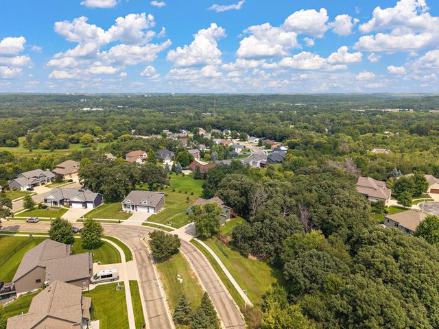 2823 Dunlap Lane SE, Rochester, MN 55904