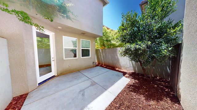 3641 Richmond Avenue, Clovis, CA 93619