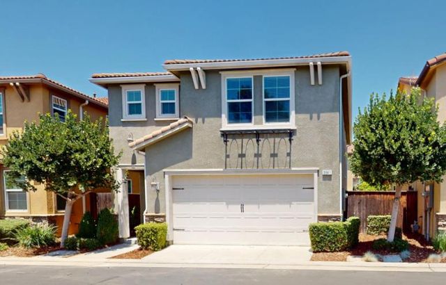 3641 Richmond Avenue, Clovis, CA 93619