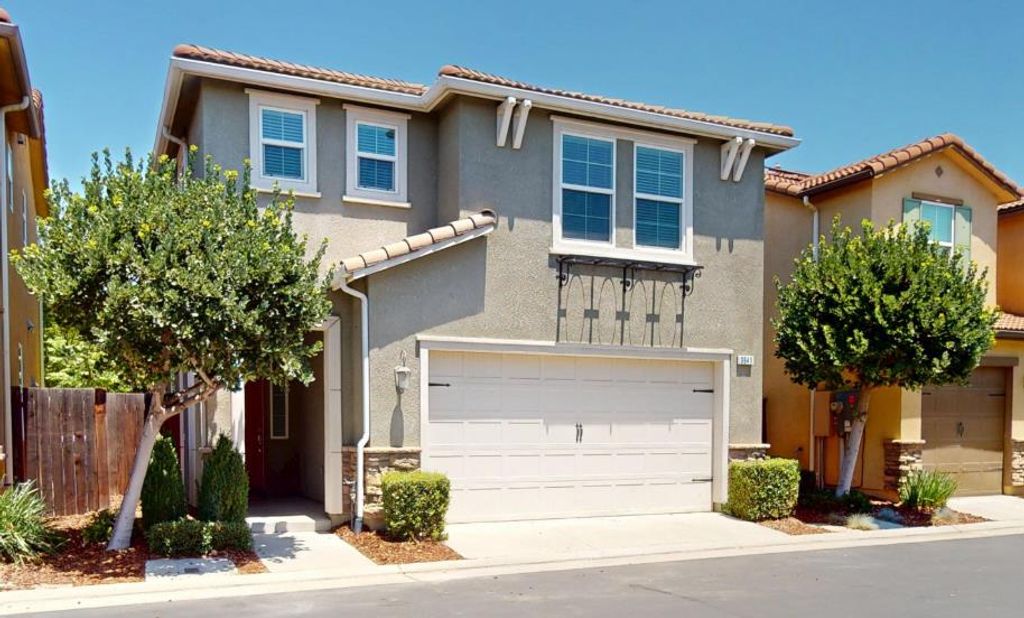 Image 1 of property listing at 3641 Richmond Avenue, Clovis, CA 93619