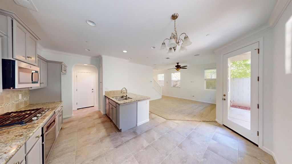Image 10 of property listing at 3641 Richmond Avenue, Clovis, CA 93619