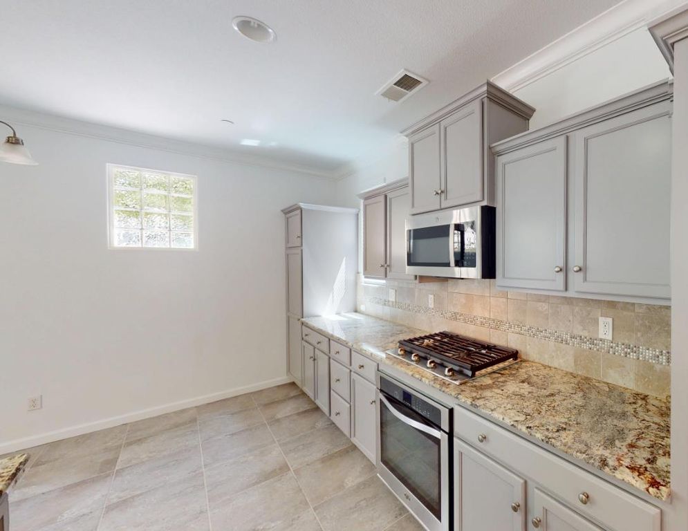 Image 12 of property listing at 3641 Richmond Avenue, Clovis, CA 93619