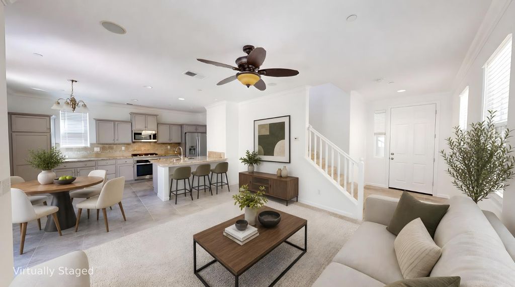 Image 5 of property listing at 3641 Richmond Avenue, Clovis, CA 93619
