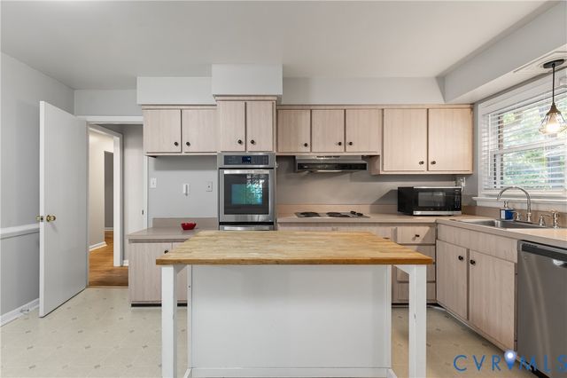 300 Gunby Dr, Henrico, VA 23229