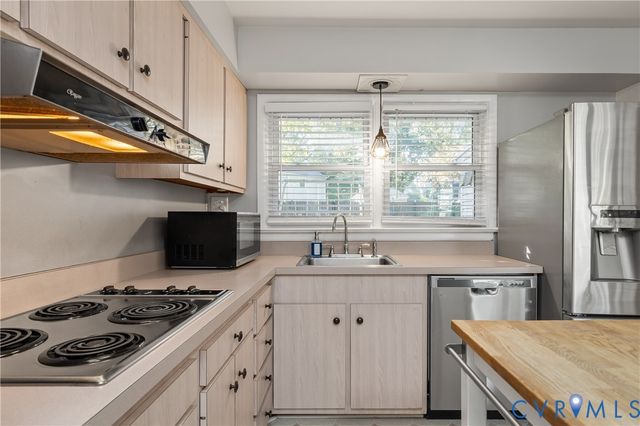 300 Gunby Dr, Henrico, VA 23229