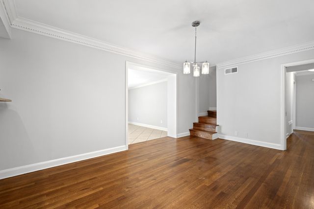 4206 POPLAR AVE, Memphis, TN 38117