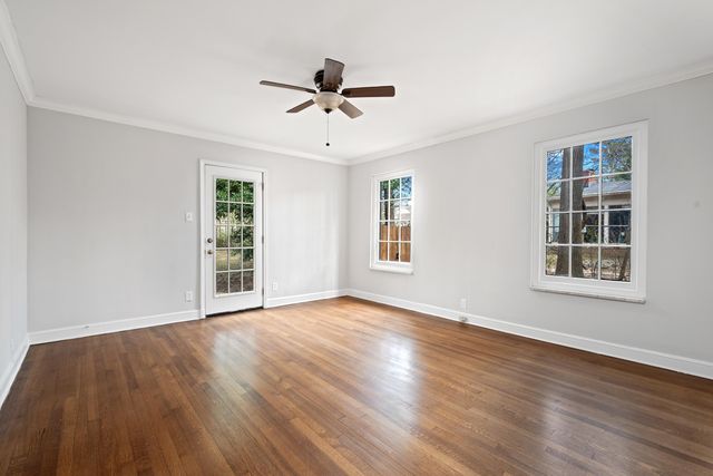 4206 POPLAR AVE, Memphis, TN 38117