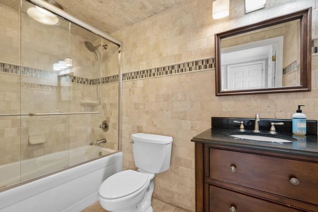 4206 POPLAR AVE, Memphis, TN 38117