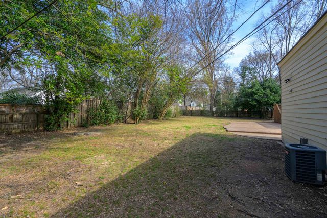 4206 POPLAR AVE, Memphis, TN 38117