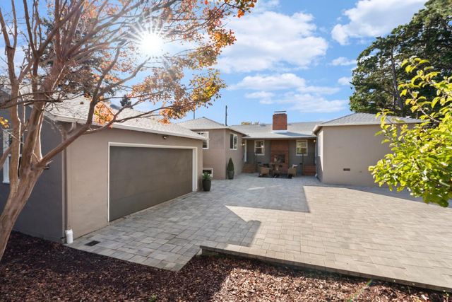 2105 Stratford Way, San Mateo, CA 94403