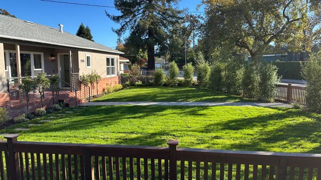 2105 Stratford Way, San Mateo, CA 94403