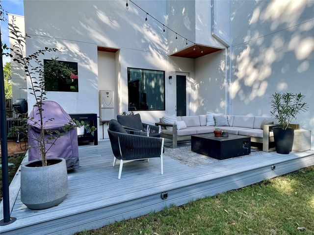 409 Clover CT A, Austin, TX 78745