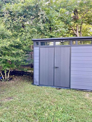 409 Clover CT A, Austin, TX 78745