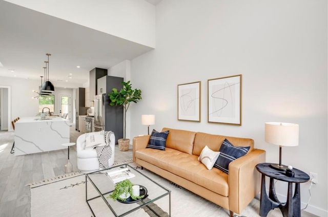 409 Clover CT A, Austin, TX 78745