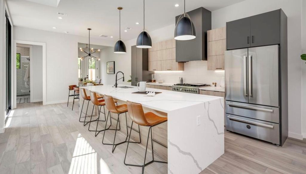 409 Clover CT A, Austin, TX 78745