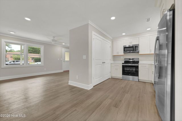 114 Springhill Road, Wilmington, NC 28411