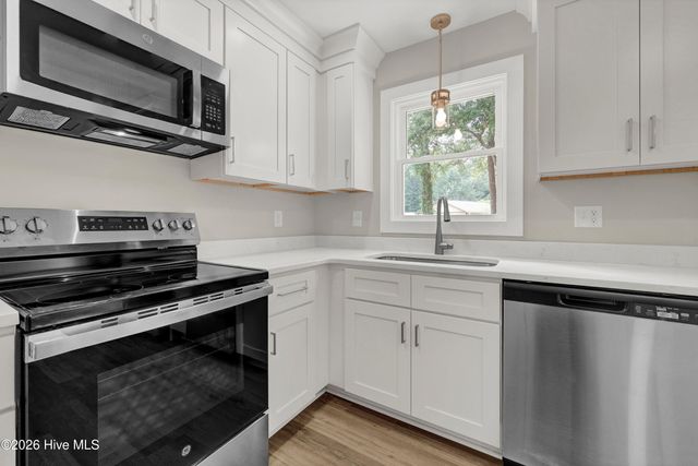 114 Springhill Road, Wilmington, NC 28411